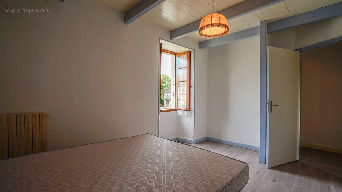 Maison à BAGAT-EN-QUERCY