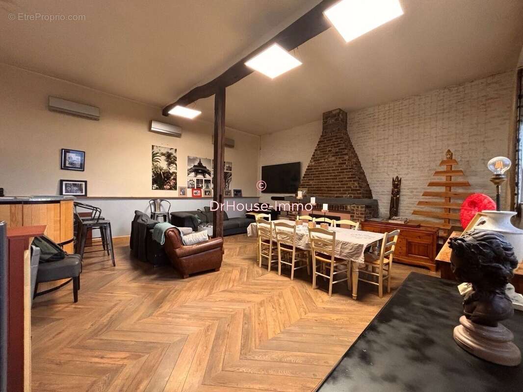 Maison à ROMBIES-ET-MARCHIPONT