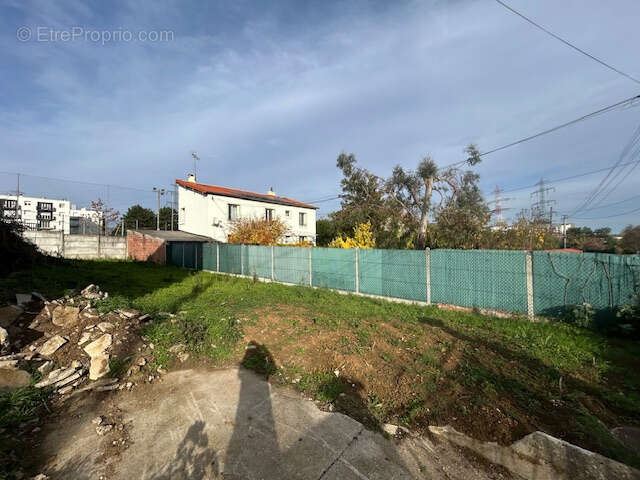 Terrain à PALAISEAU