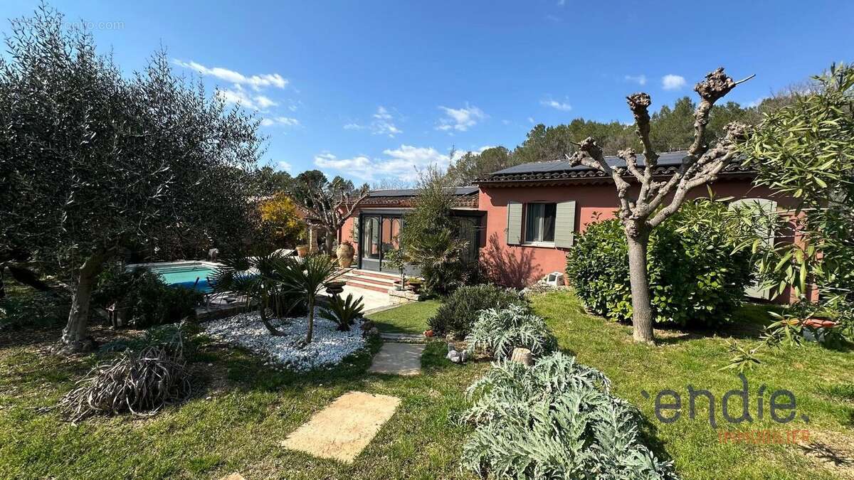 Maison à LORGUES