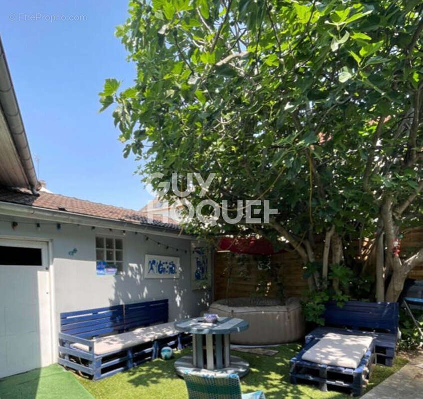 Maison à LE BLANC-MESNIL