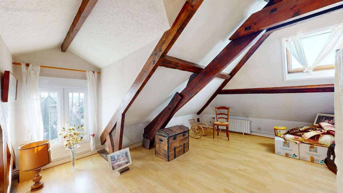 Maison à NEUILLY-PLAISANCE