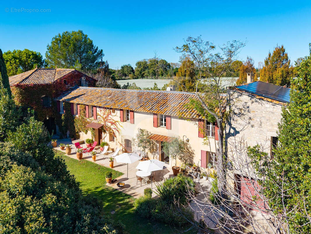 Maison à PERNES-LES-FONTAINES