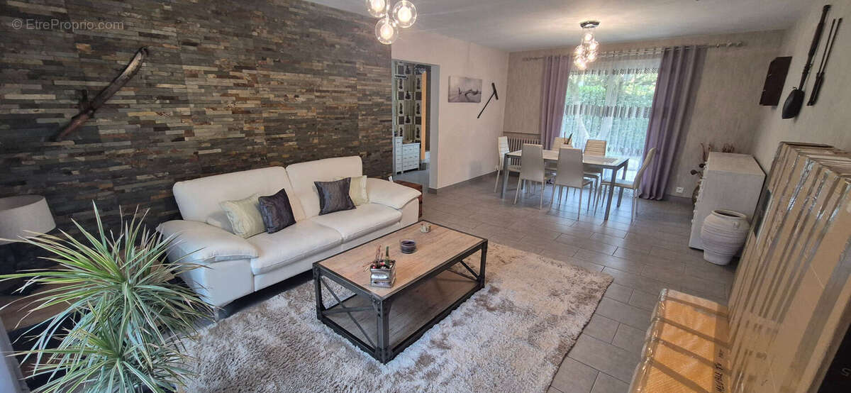 Maison à CREPY-EN-VALOIS