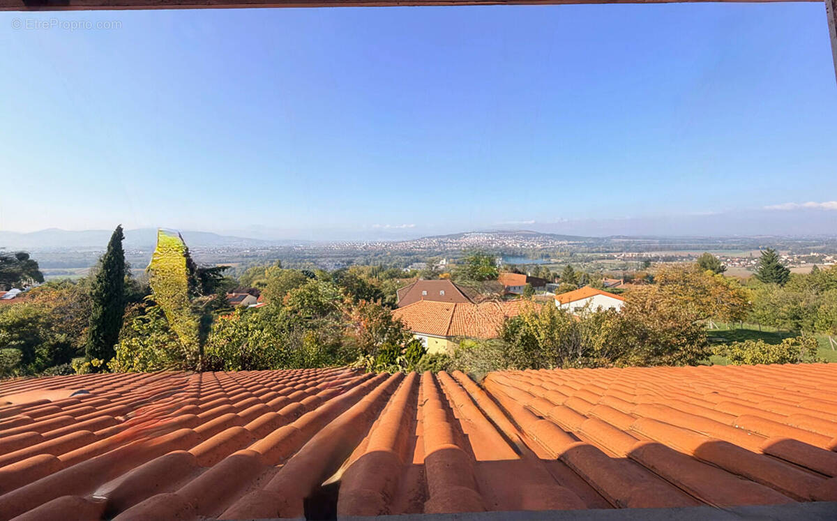 Maison à LA ROCHE-NOIRE