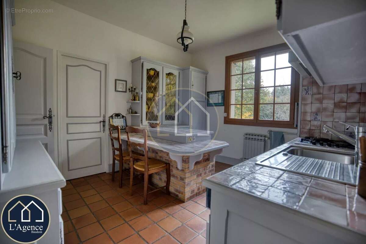 Maison à SAINT-PREST