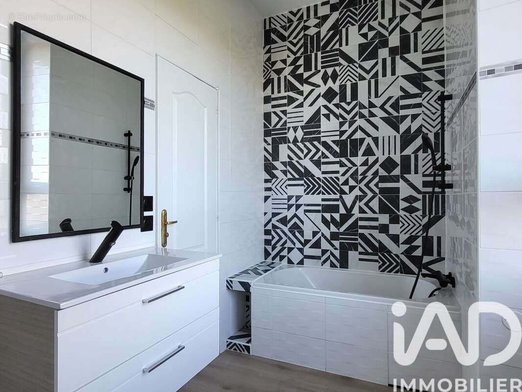 Photo 7 - Maison à BOUGUENAIS