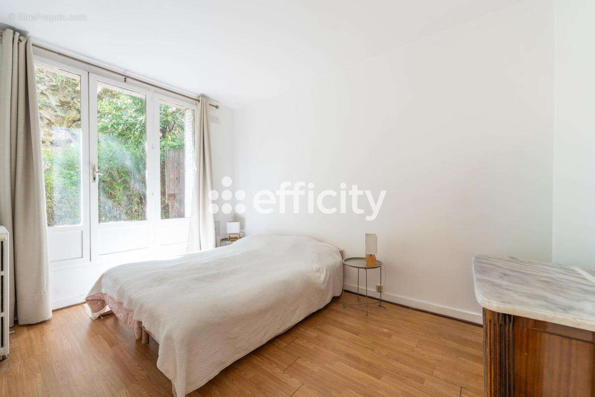 Maison 125 m² à Ville-D'avray  - photo 8