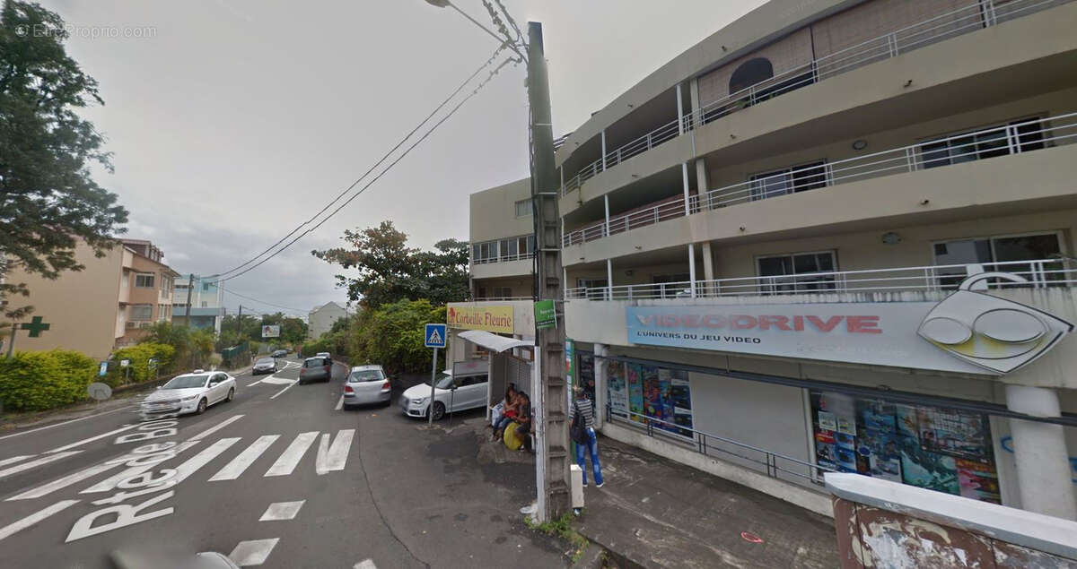 Commerce à SAINT-DENIS