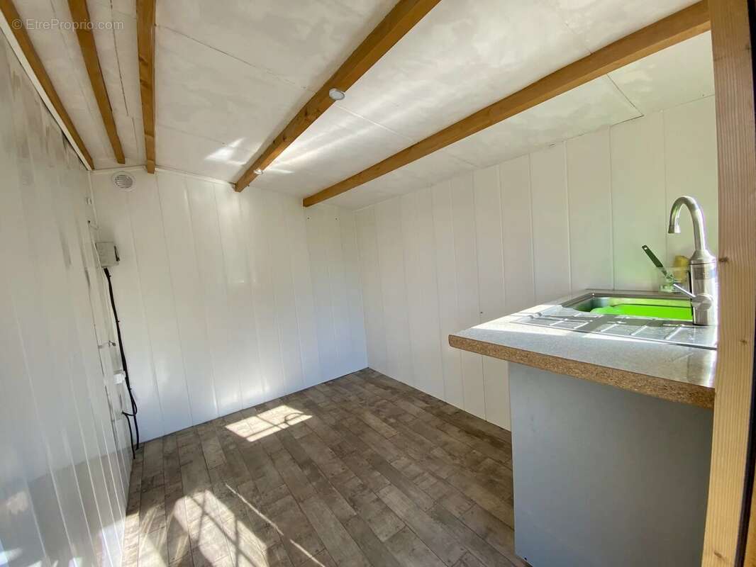 Un ensemble de petites maisons dans un hameau calme - photo 23