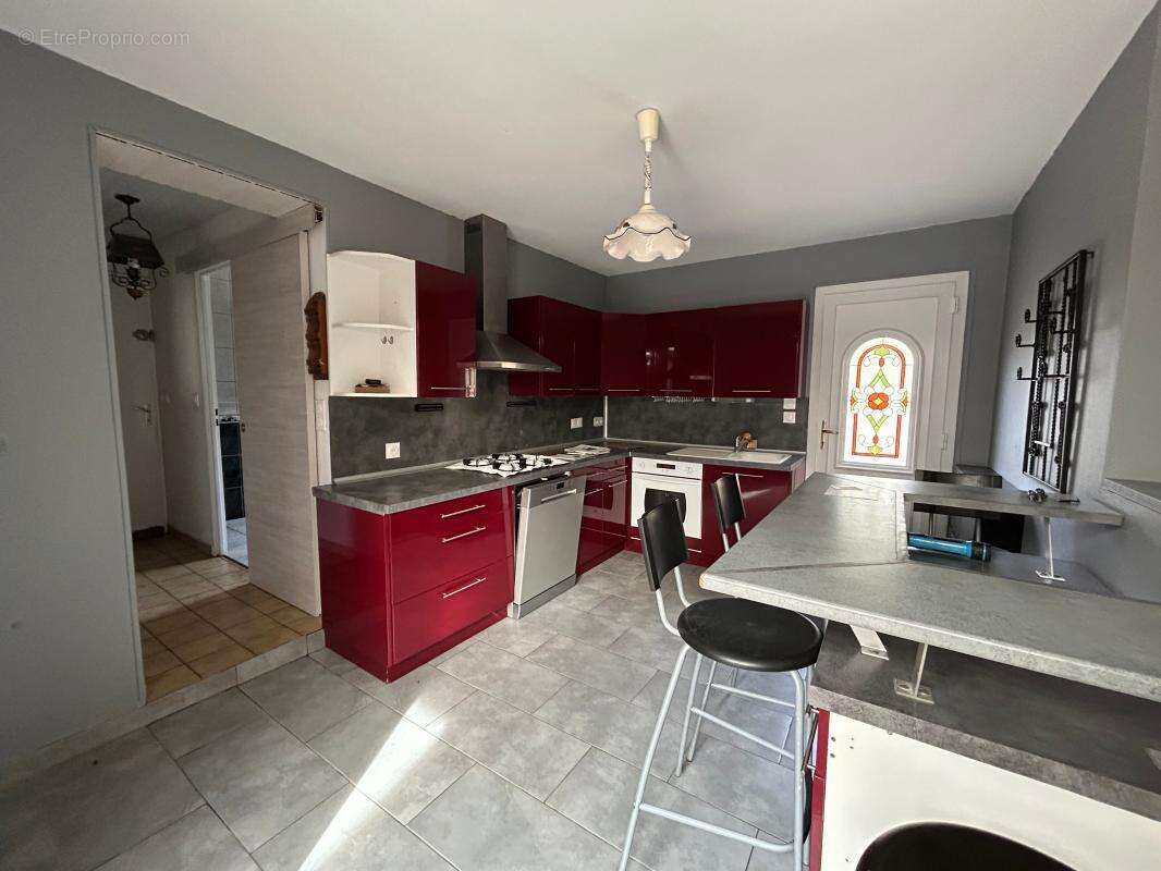 Maison à MONTGERAIN