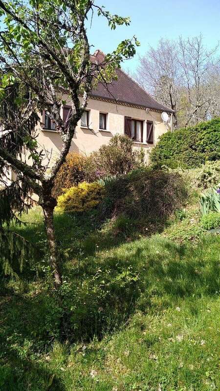 Charmante propriété sur grand terrain arboré - Proche des sites touristiques - photo 4