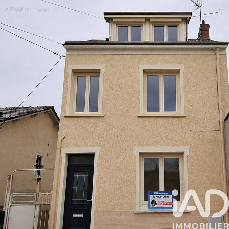Photo 1 - Maison à CHATEAUROUX
