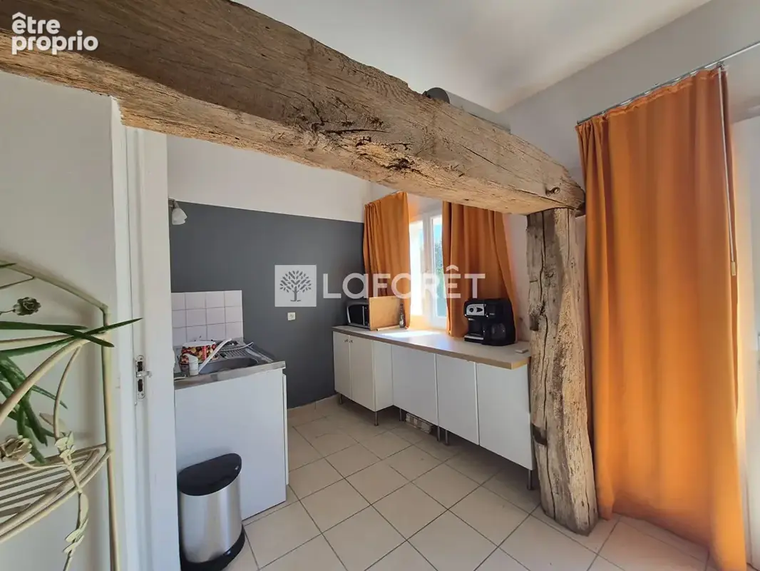 Maison d'habitation avec 2 gîtes au calme et garage. - photo 13