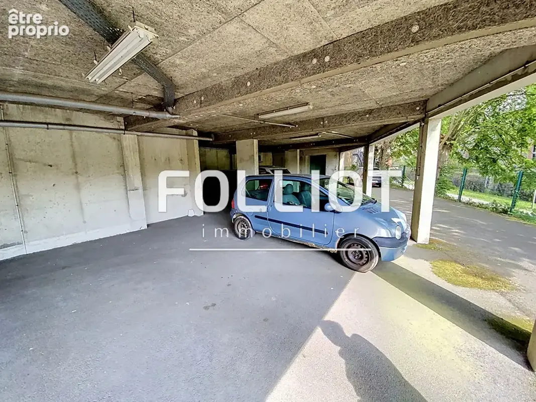 A VENDRE Bureaux 73 m², 2 pièces FOUGERES - photo 6
