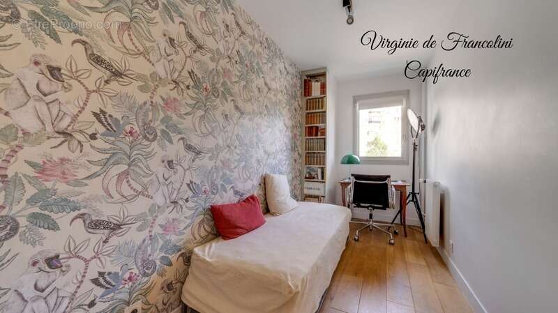 Appartement à PARIS-10E