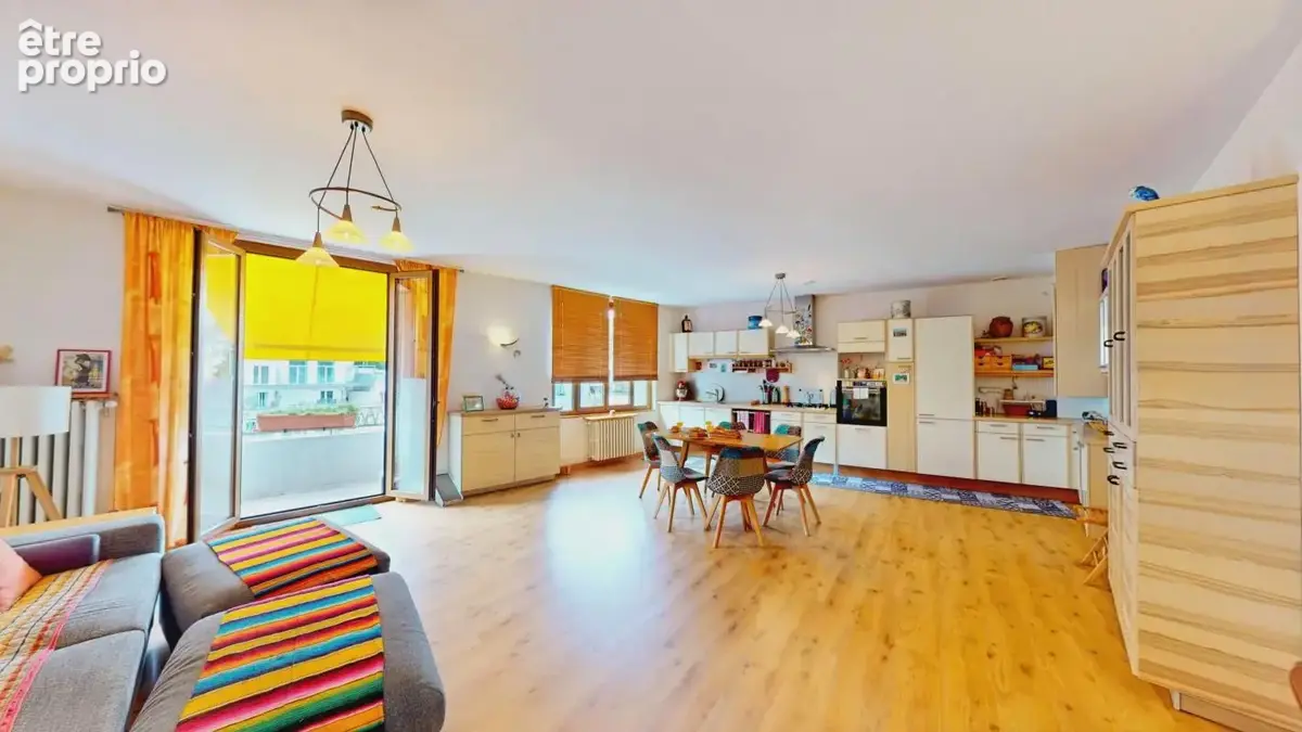 Appartement à EVIAN-LES-BAINS