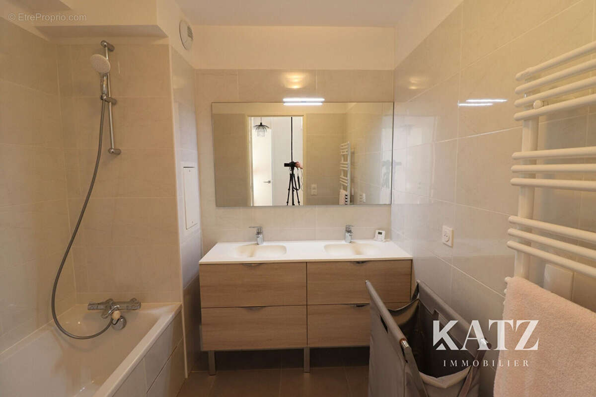 Appartement à GARCHES