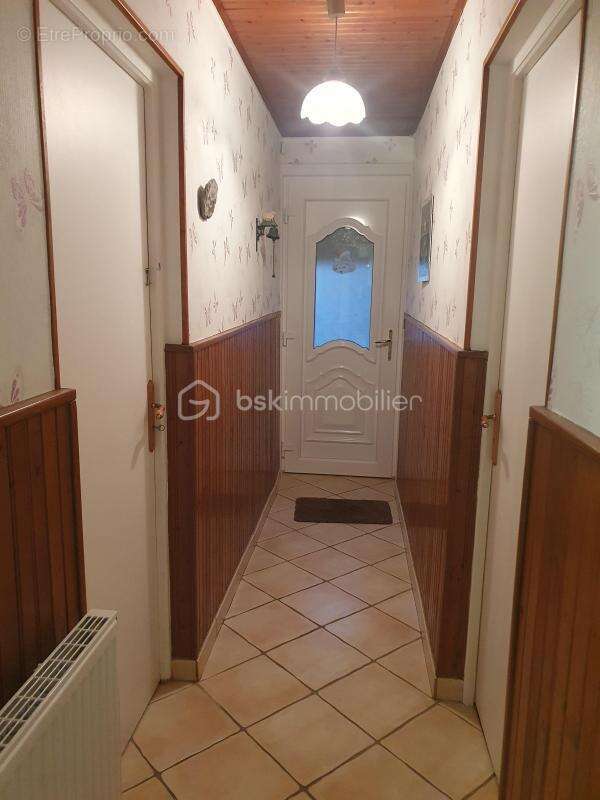 Maison à ORIGNY-SAINTE-BENOITE