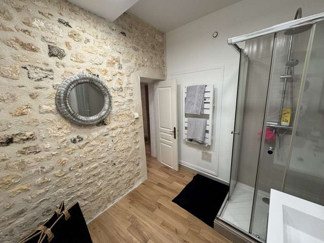 Appartement à SAINTES