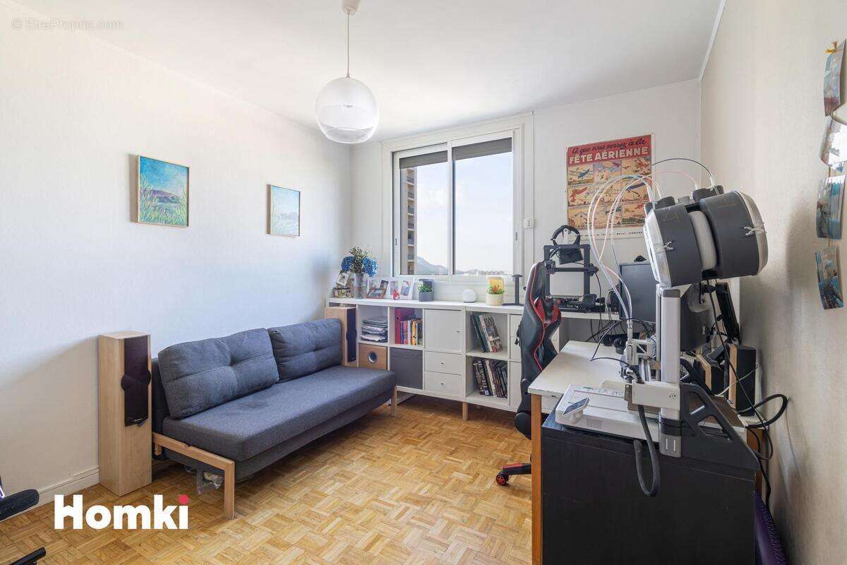 Appartement à MARSEILLE-9E