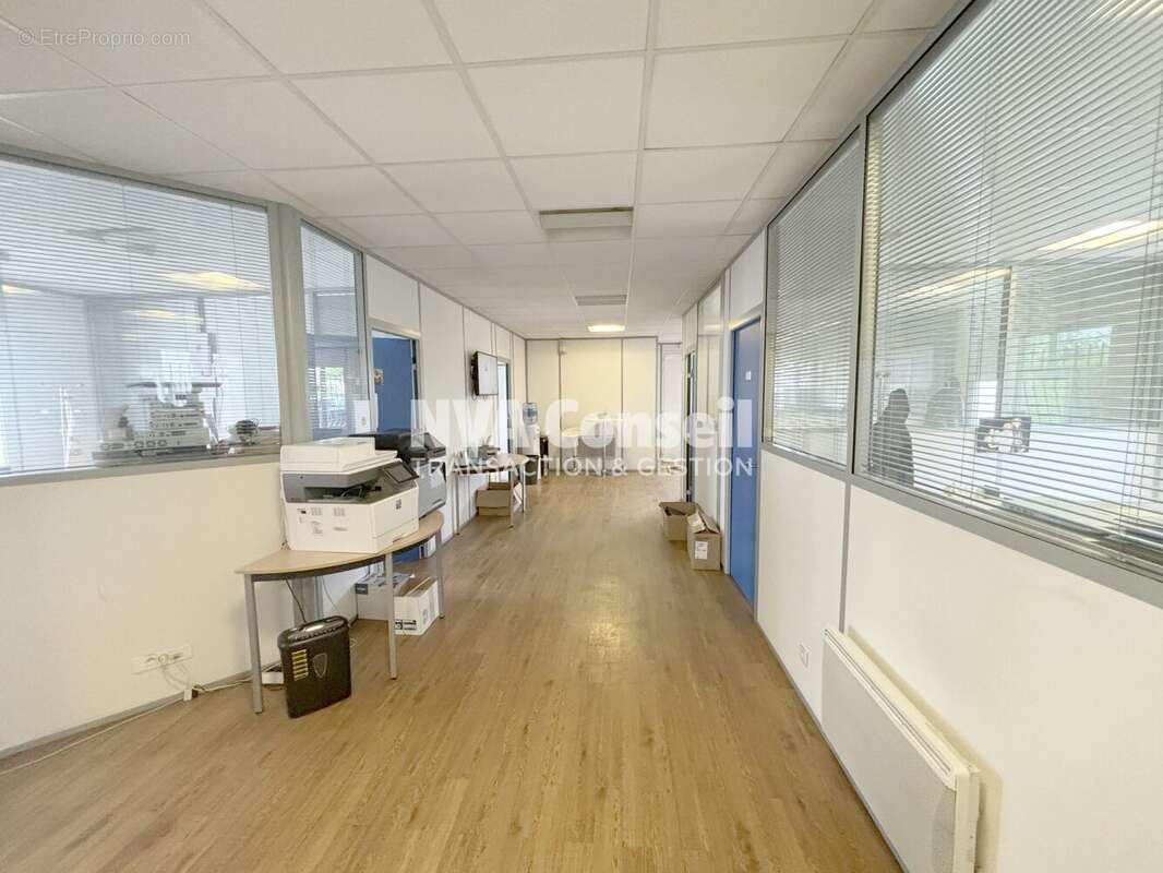 Commerce à SAINT-LEU-LA-FORET