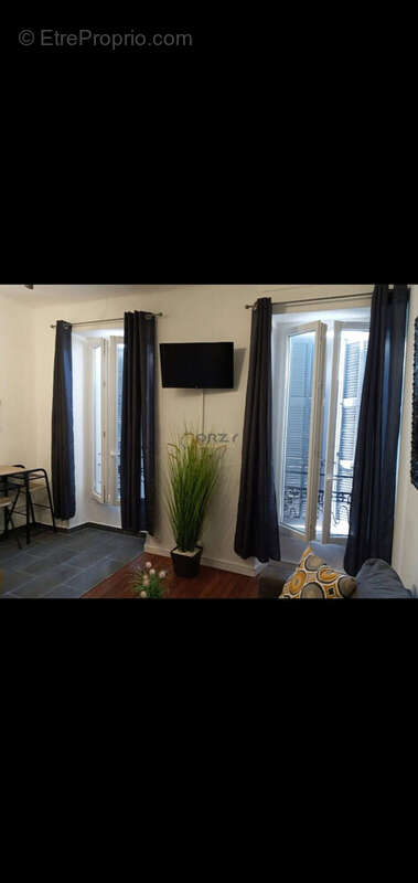 Appartement à MARSEILLE-3E
