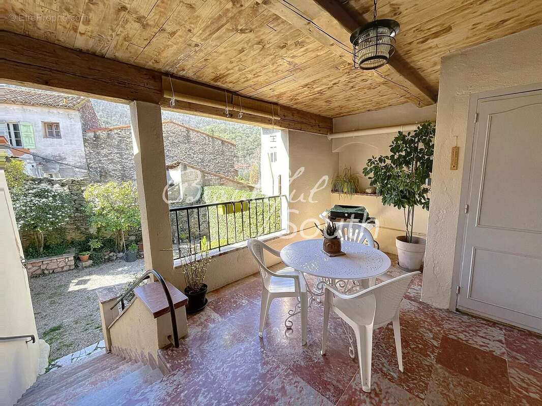 Charmante maison de caractere avec jardin, secteur prades - photo 2