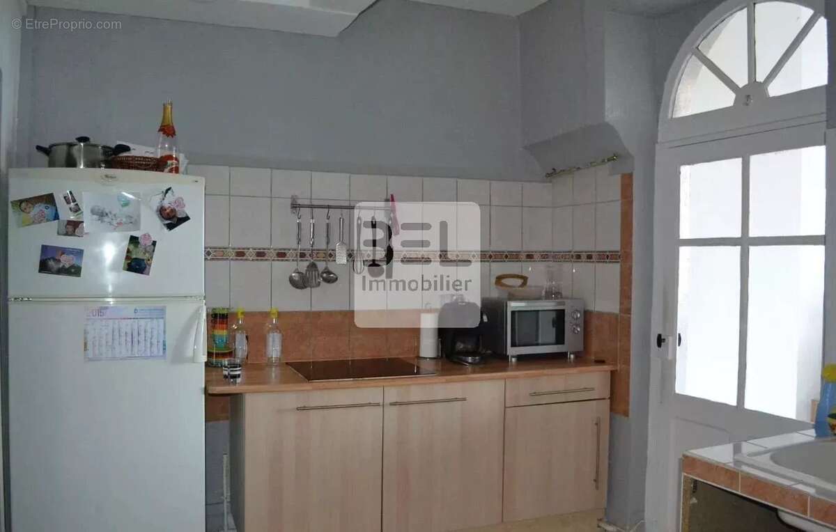 Appartement à LAUDUN-L'ARDOISE