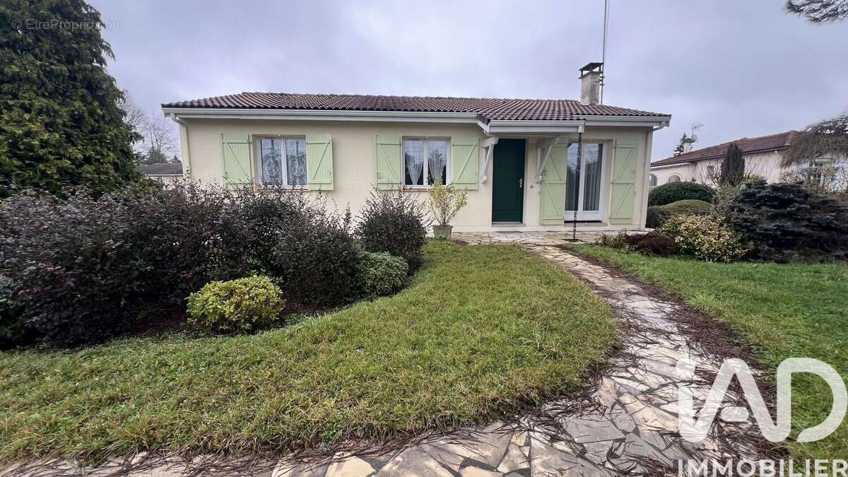 Photo 2 - Maison à SAINT-MAGNE-DE-CASTILLON