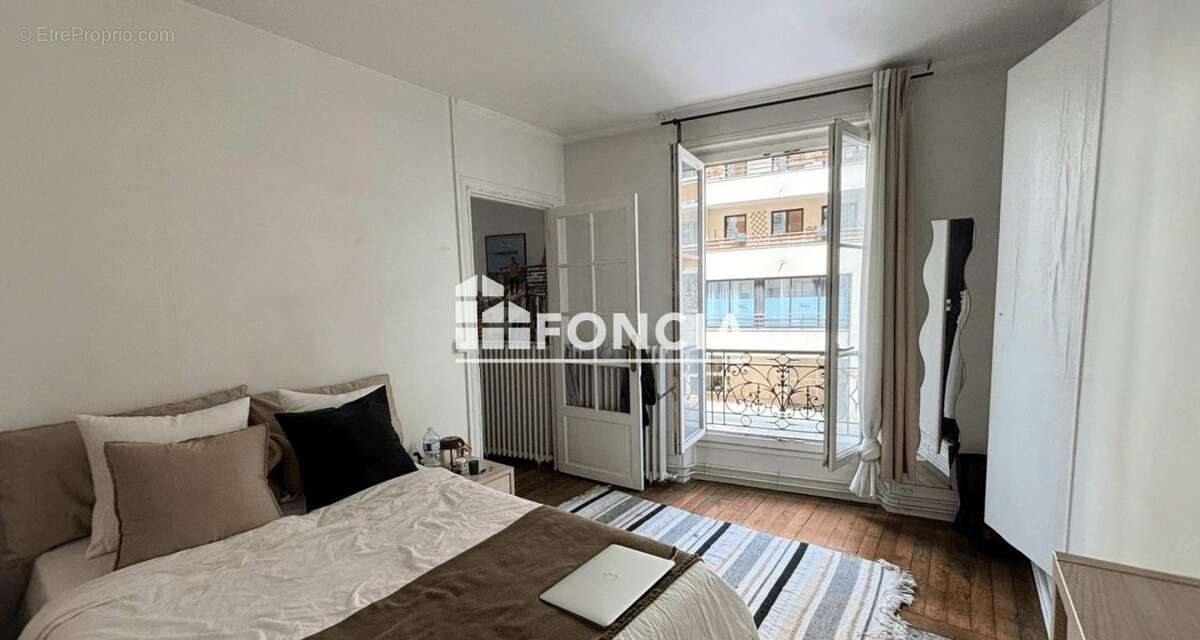 Appartement à PARIS-12E