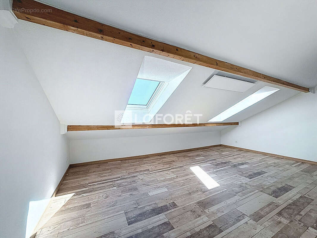 Appartement à LYON-4E