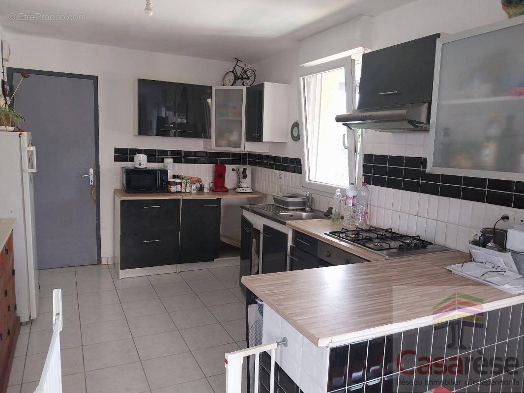 Maison 88 m² à Pleugueneuc  - photo 1