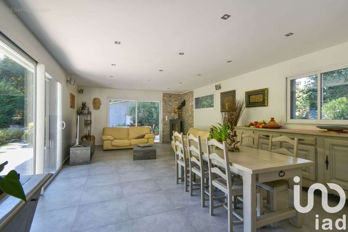 Photo 8 - Maison à ROQUEVAIRE