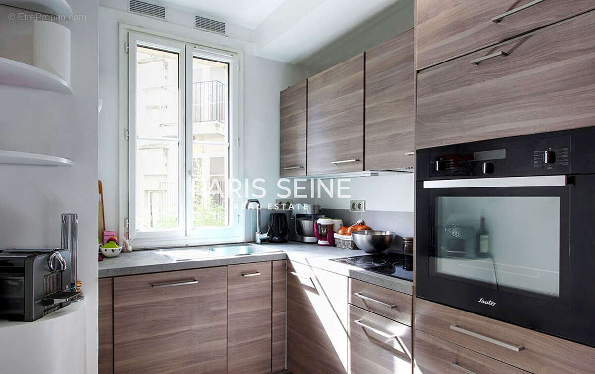 Appartement à PARIS-6E