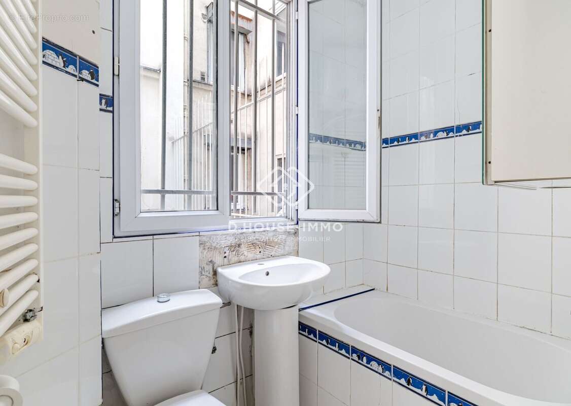 Appartement à PARIS-18E