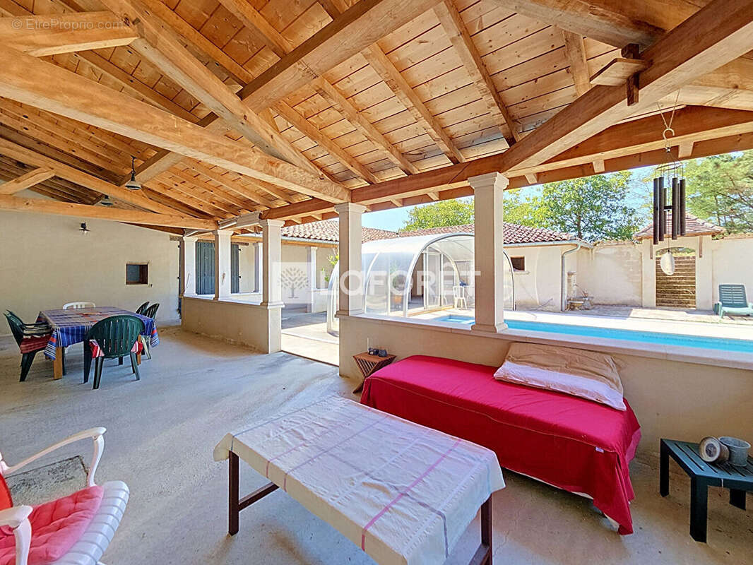 Demeure béarnaise avec piscine entre Salies de Béarn et Orthez 8 pièces 290m² - photo 6