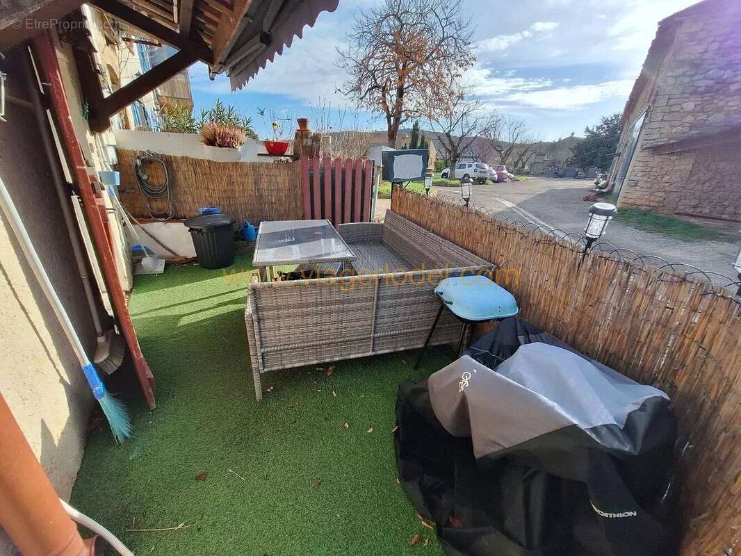 Maison à SAINT-JULIEN