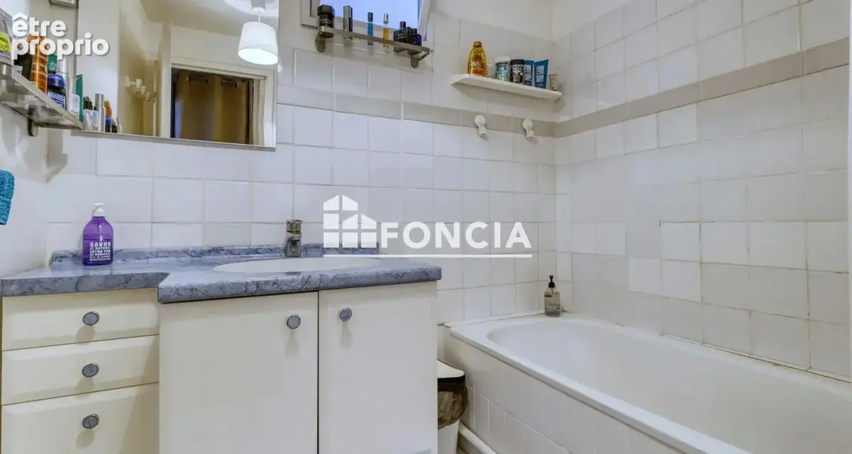 Duplex, dernier étage, parking, faibles charges, 5 min gare...pour un premier achat ou un investissement, cet appartement mérite - photo 9