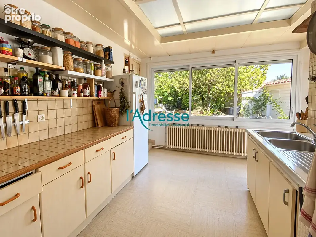 Grande maison familiale sur 9000 m² env. de terrain - photo 5
