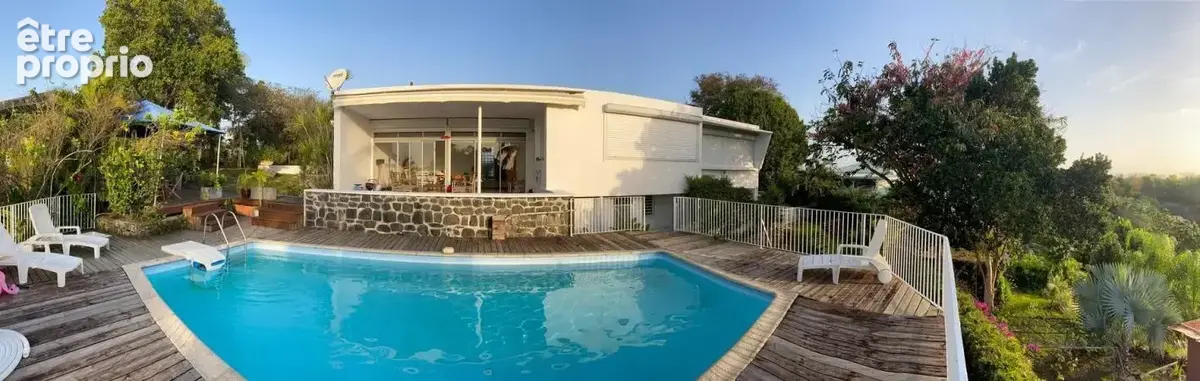 MORNE FLEURY : villa moderniste historique, piscine, parc de 2 397 m2 et 2 studios - photo 7