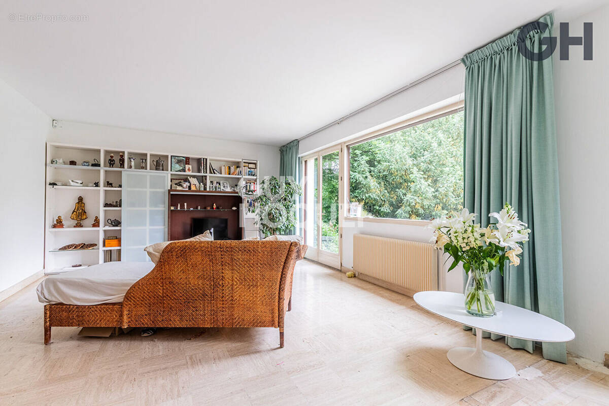 Appartement à ETIOLLES