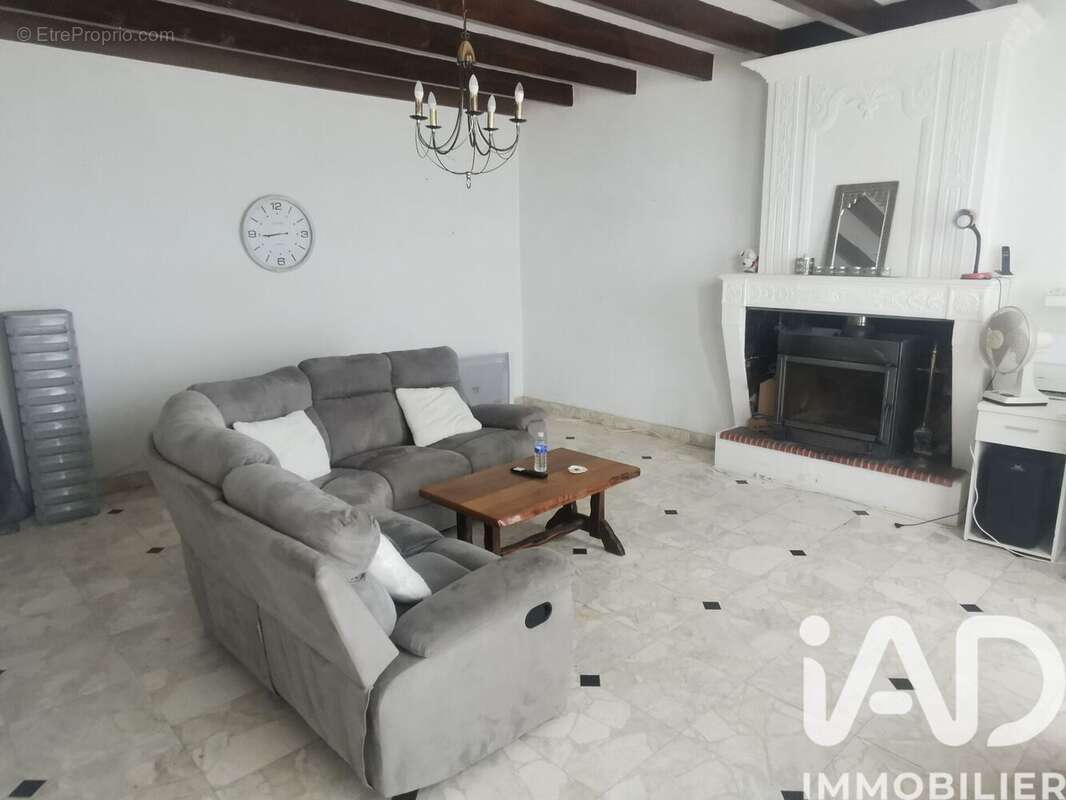 Maison 167 m² à Saint-Genes-De-Blaye  - photo 3