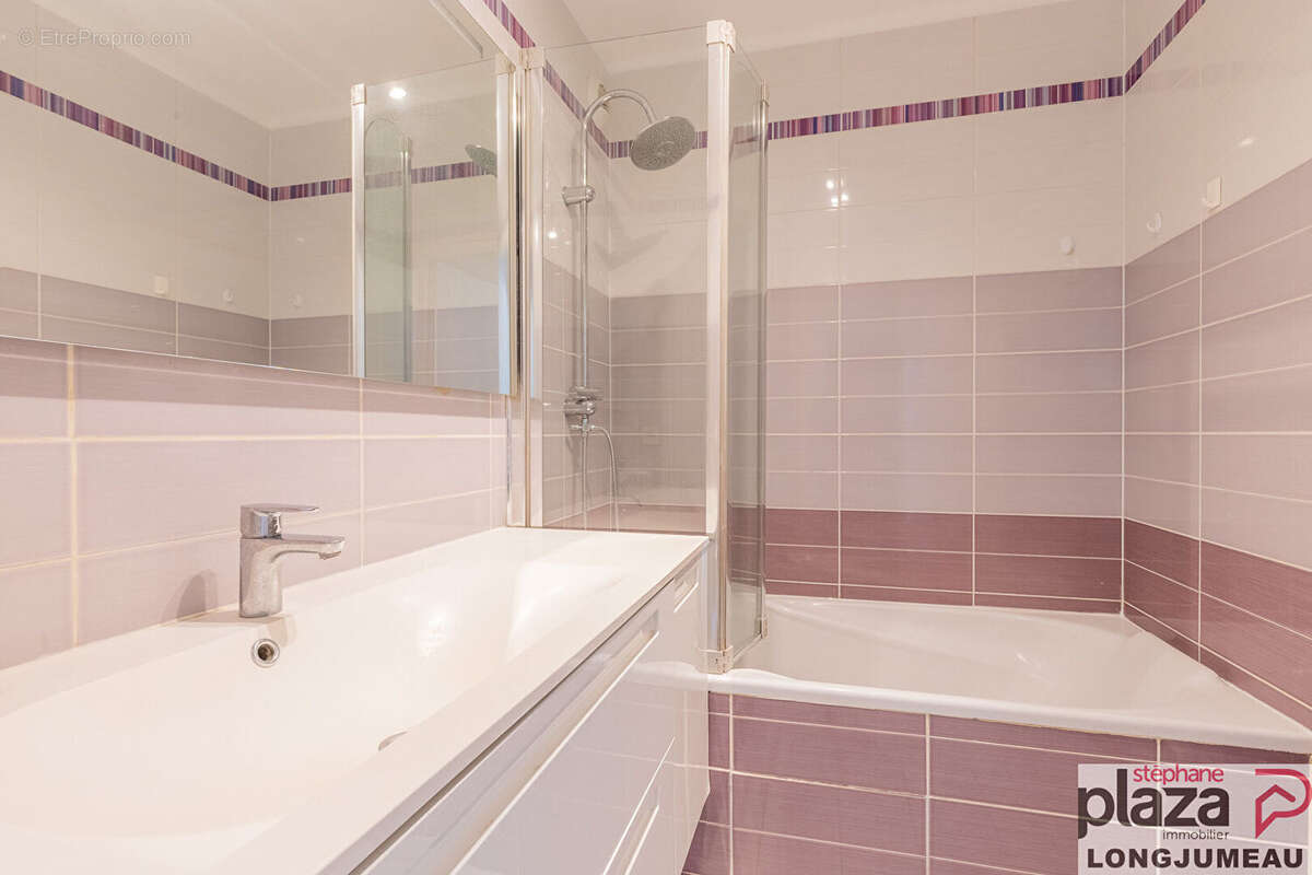 Appartement à CHILLY-MAZARIN