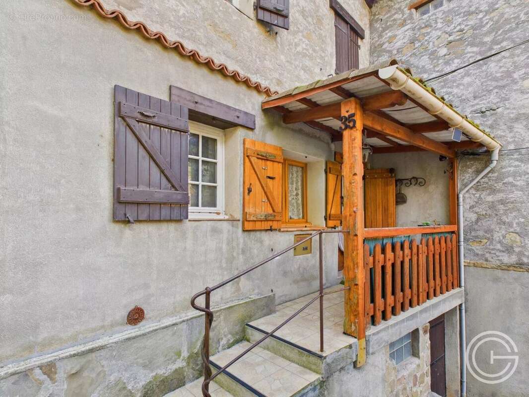 Appartement à LANTOSQUE