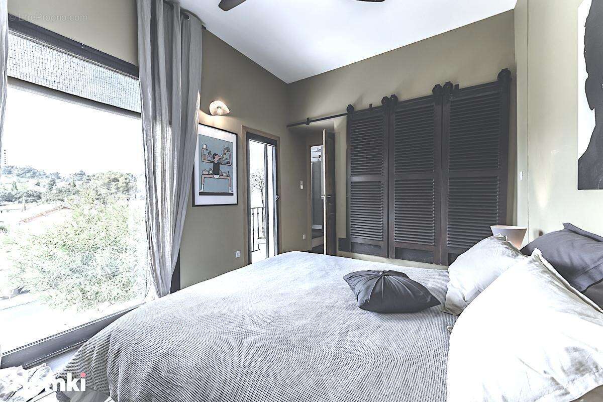 Maison à VILLENEUVE-LES-AVIGNON