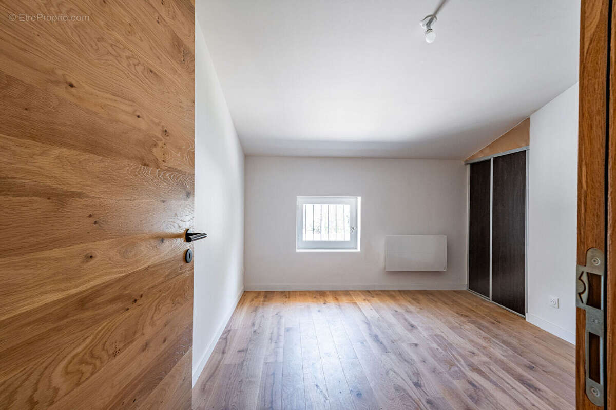 Appartement à BOLLENE