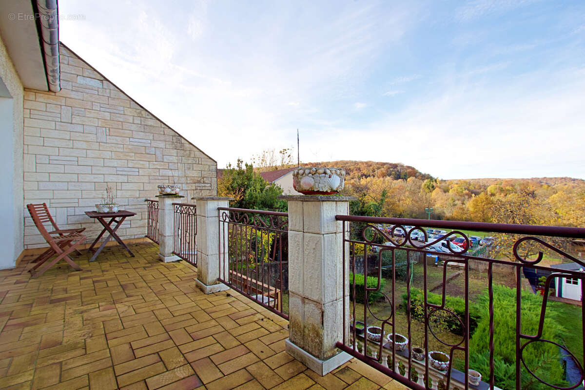 Maison à LORRY-LES-METZ