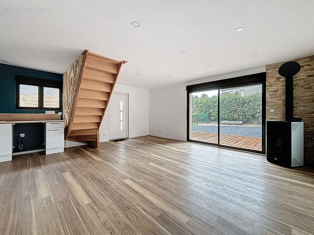 Maison à SAINT-GERMAIN-D'ELLE