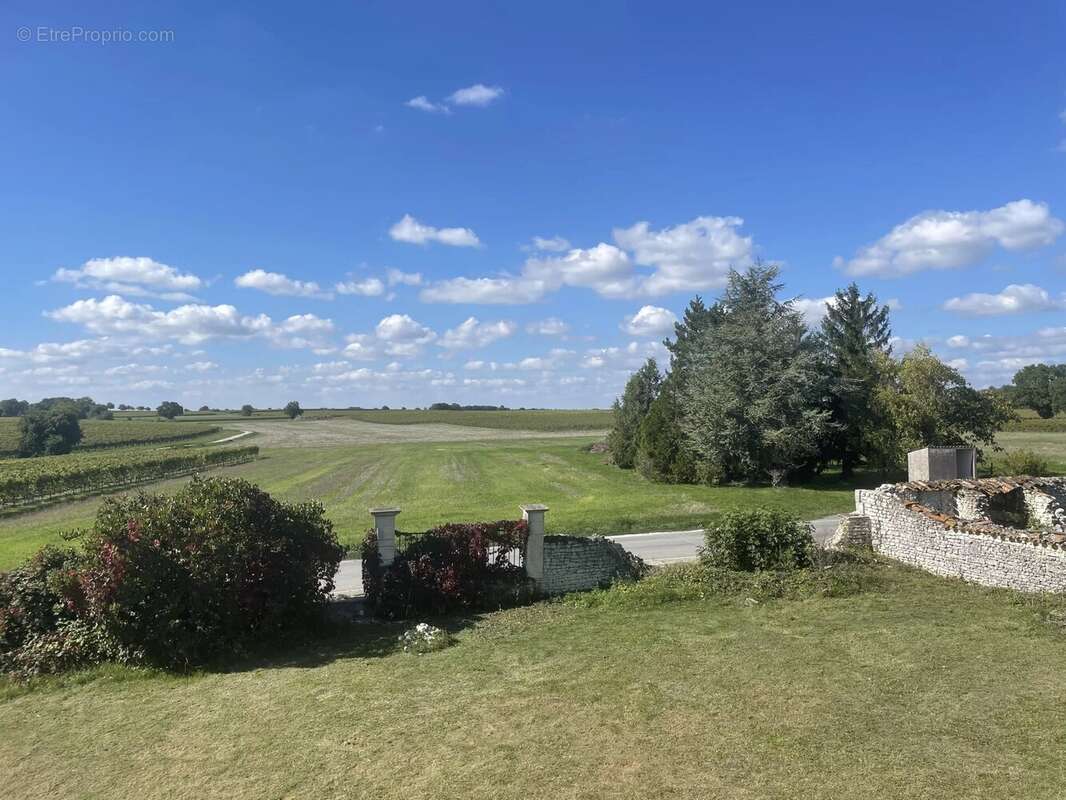 Maison à SAINT-MARTIAL-SUR-NE